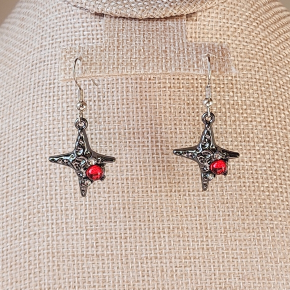 Handmade Jewelry - Goth Dark Gray and Red Star Earrings